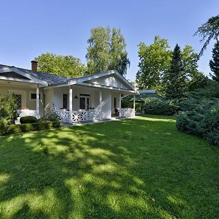 Rozsakert Apartment Balatonlelle