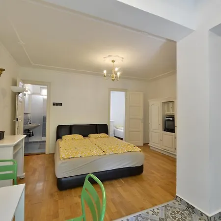 Rozsakert Apartment Balatonlelle